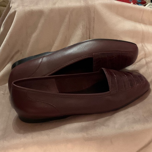 Classic ENZO‎ ANGIOLINI Liberty Cordovan Croc Leather Flats SZ 9M - Picture 3 of 9